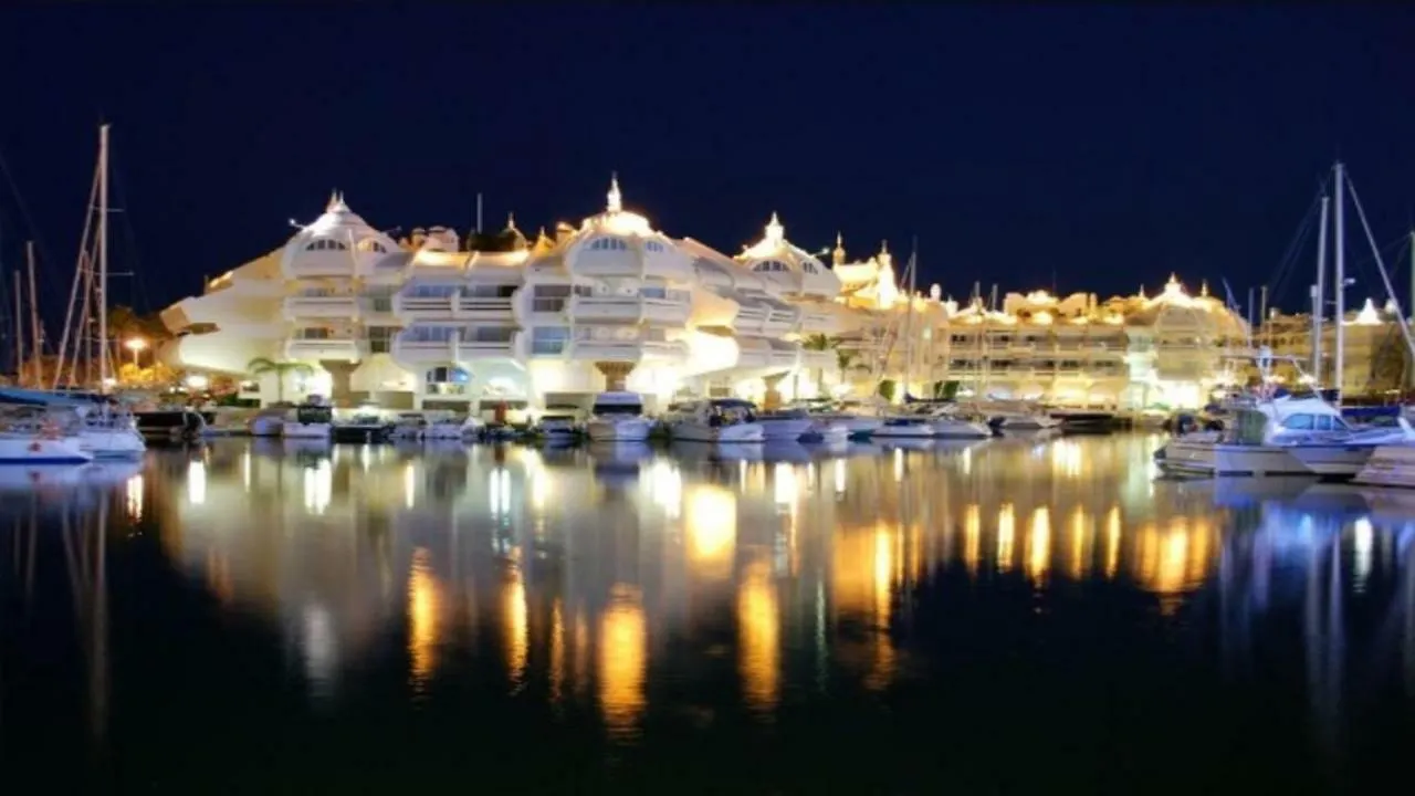 Puerto Marina contacts